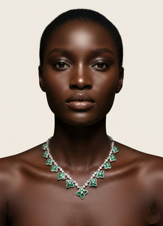 Le Collier Trèfle d'Émeraude