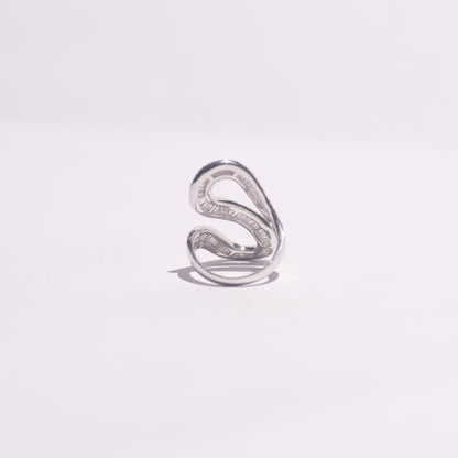 Vee Spiral Diamond Ring