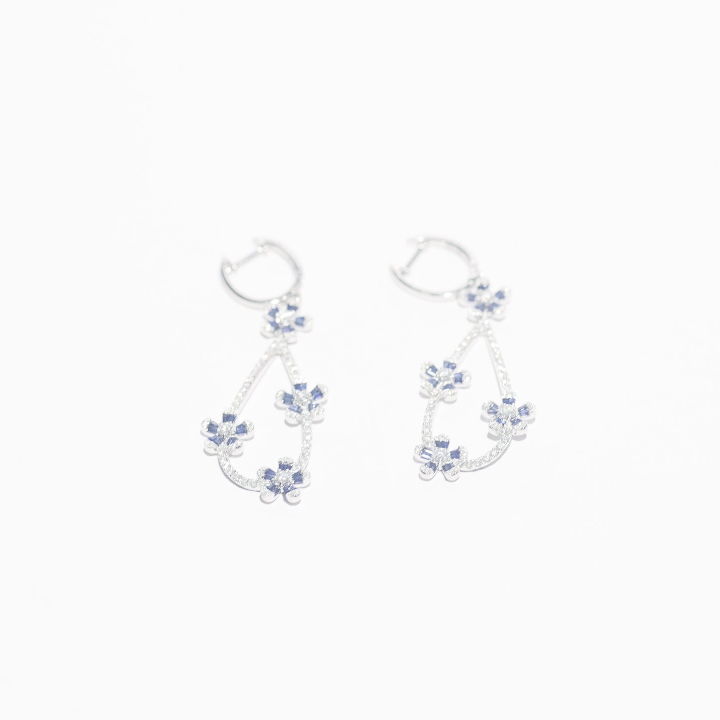 Belle Diamond Earring