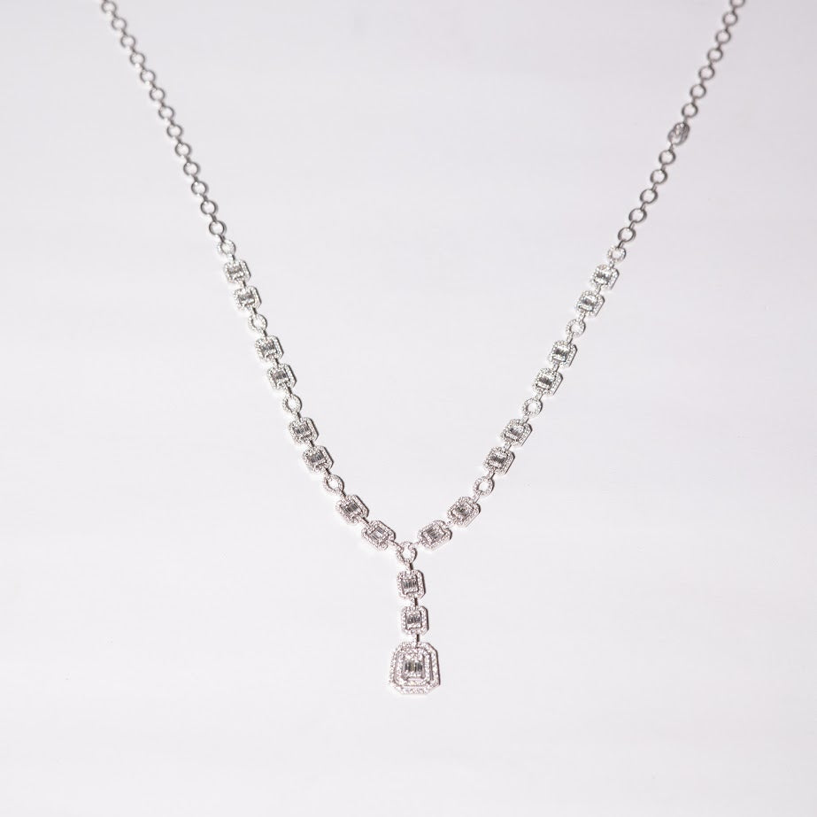 June Pendant Diamond Necklace